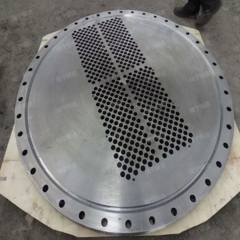 Cake shaped free forging