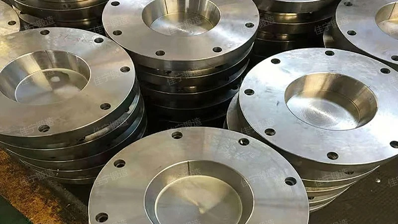 Flat welding variable diameter flange plate