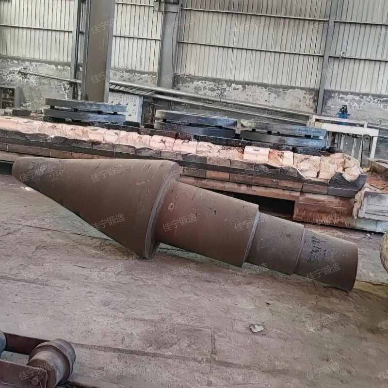 Introduction to Big head shaft forging and forging working principle